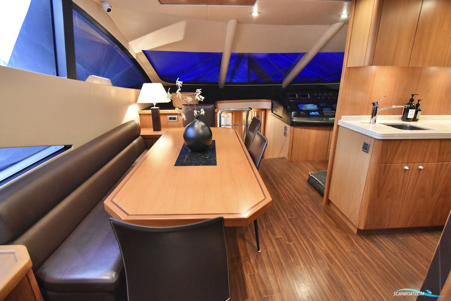 Sunseeker manhattan 70