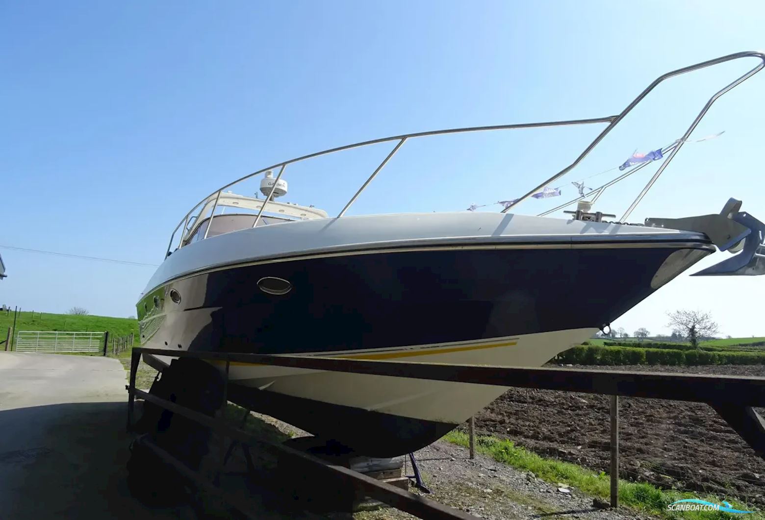 Sunseeker Martinique 38