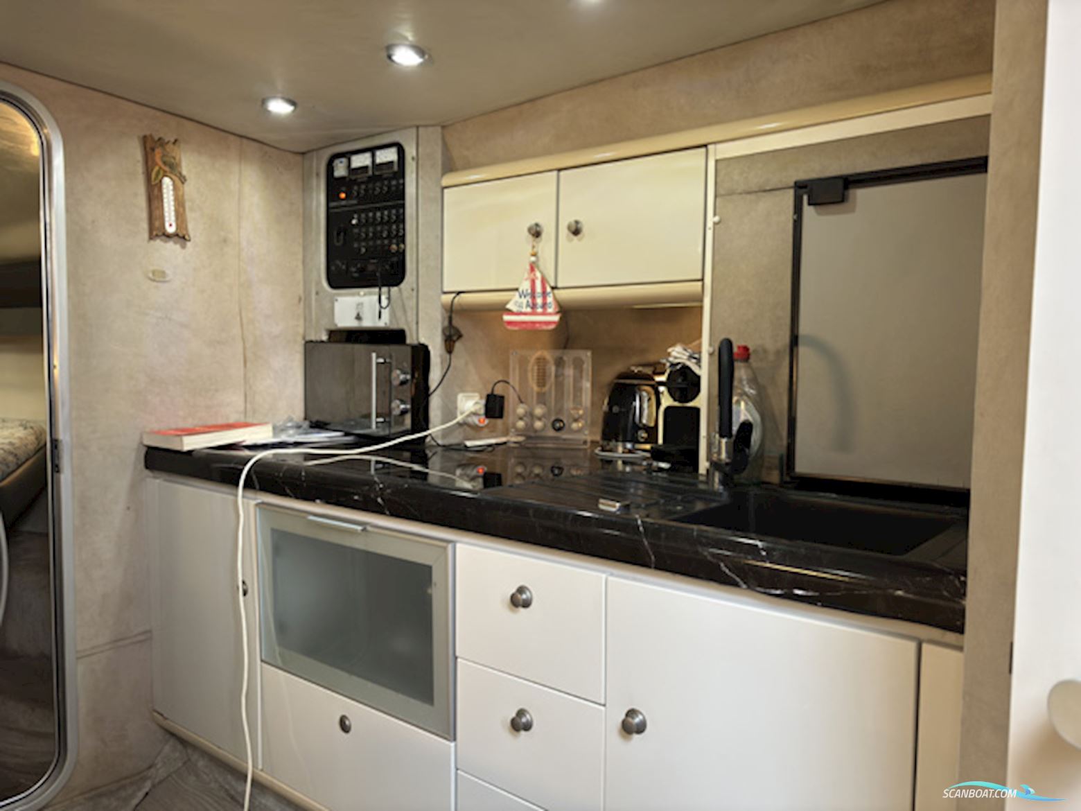 Sunseeker Martinique 38