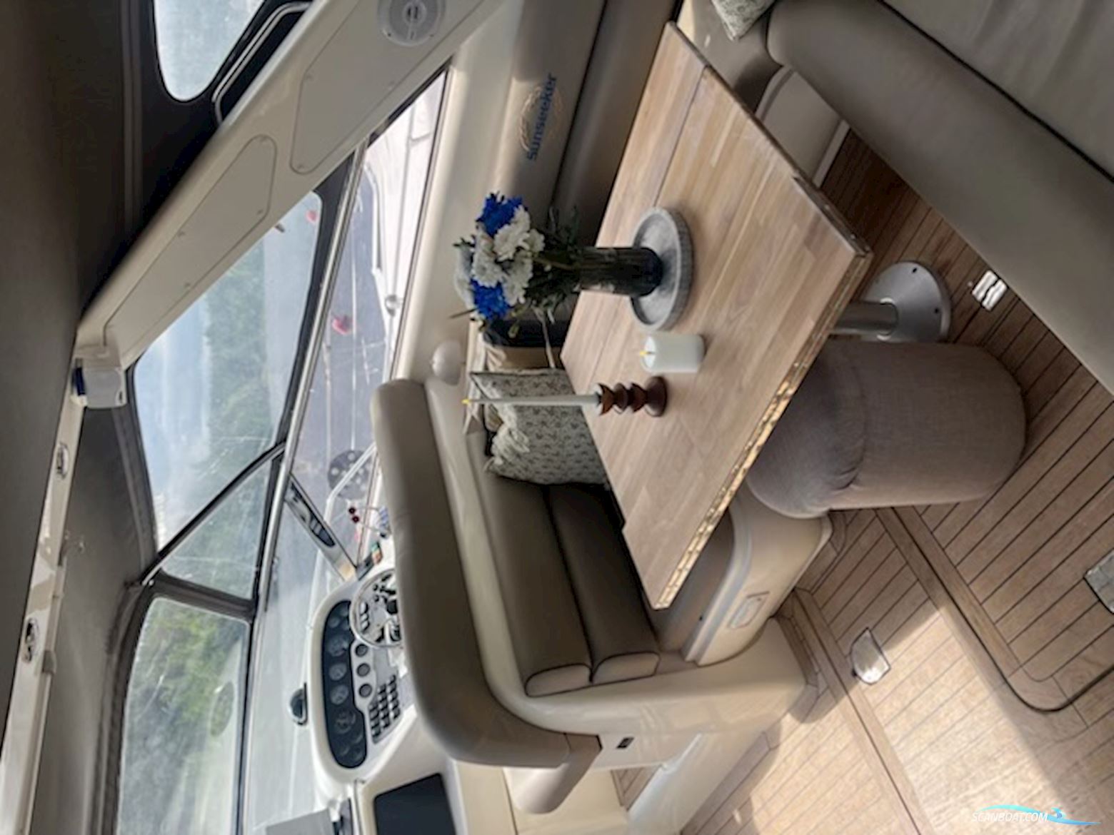 Sunseeker Mustique 42
