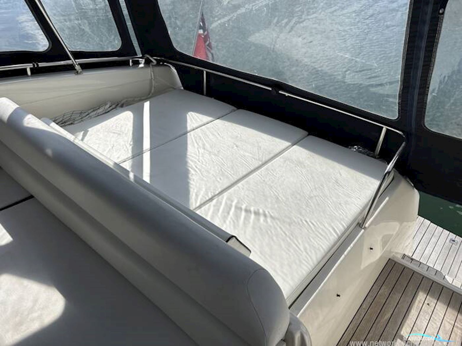 Sunseeker Mystique 42