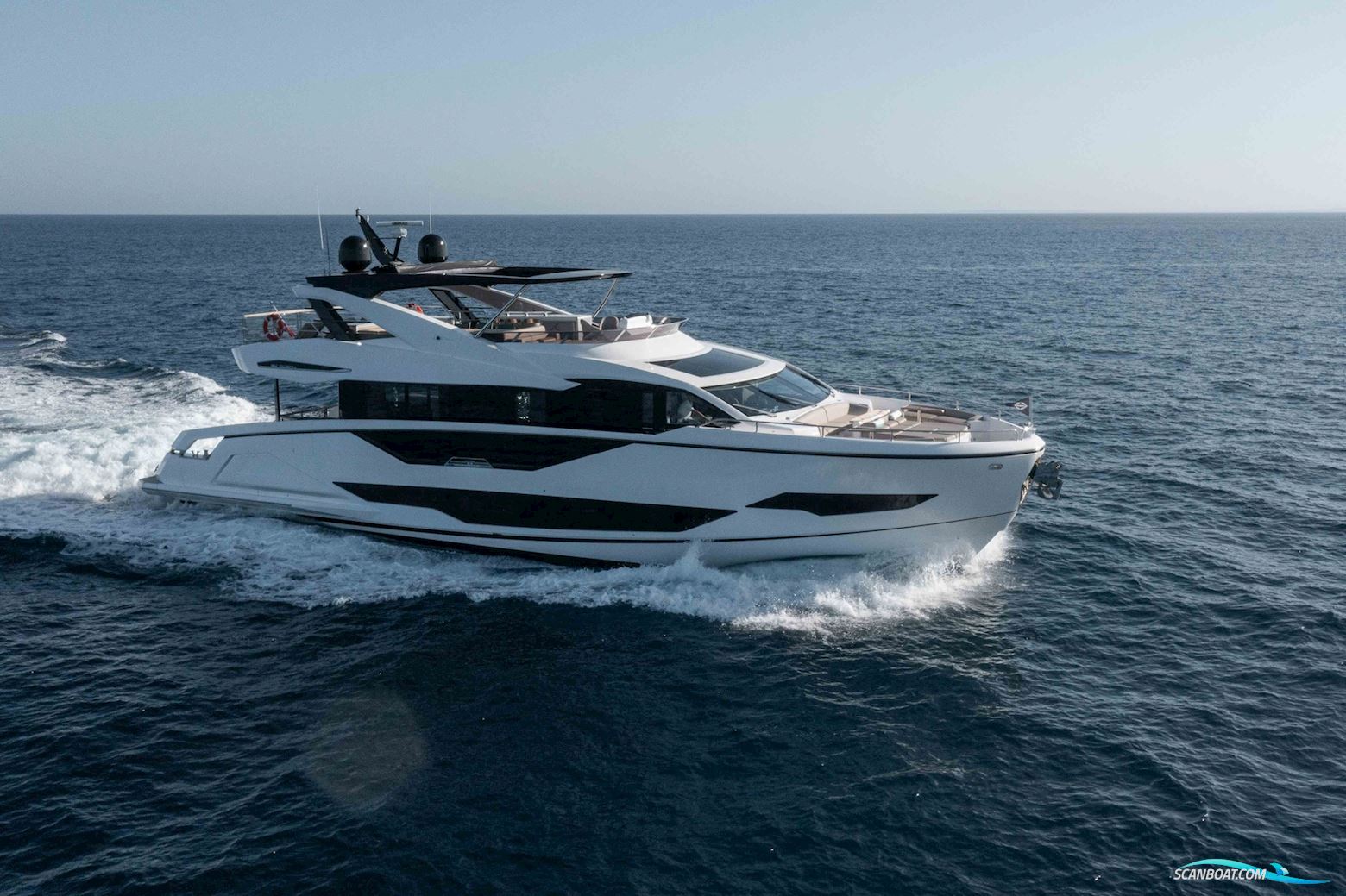 Sunseeker Ocean 90