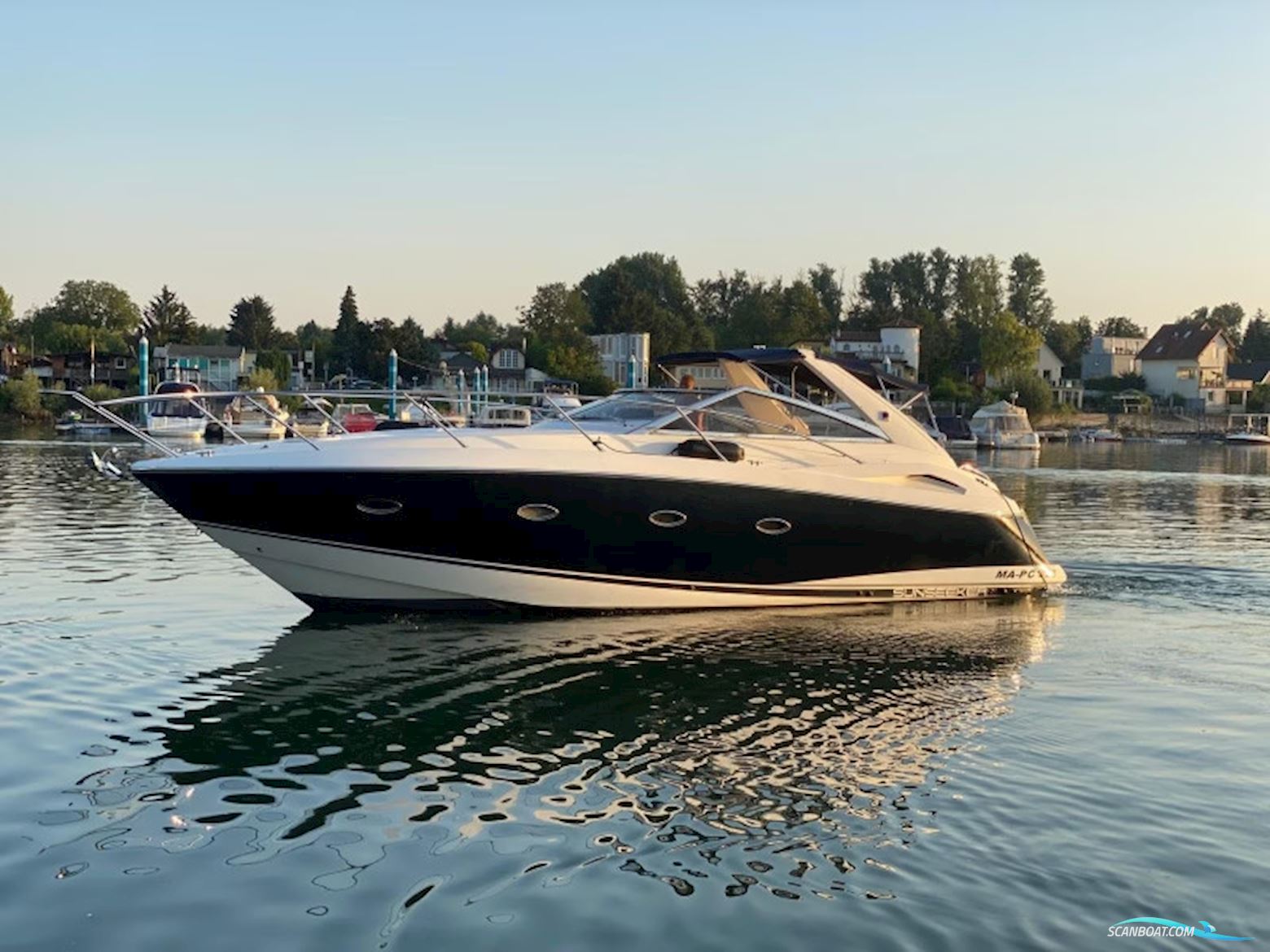 Sunseeker Portofino 35 Motorboot 2006, mit Volvo Penta D6 DP motor, Deutschland