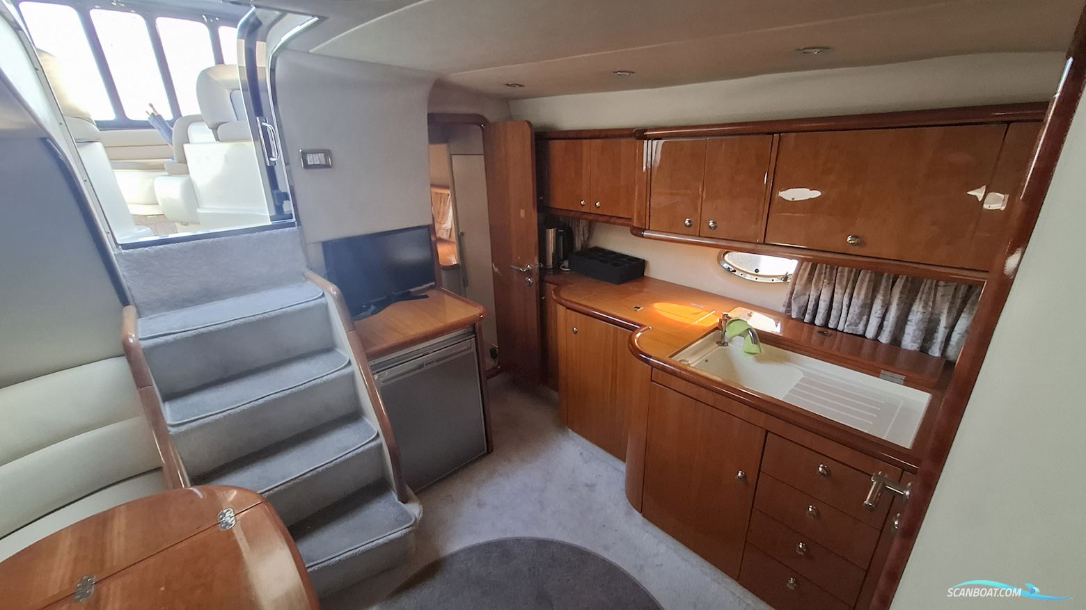 Sunseeker Portofino 400