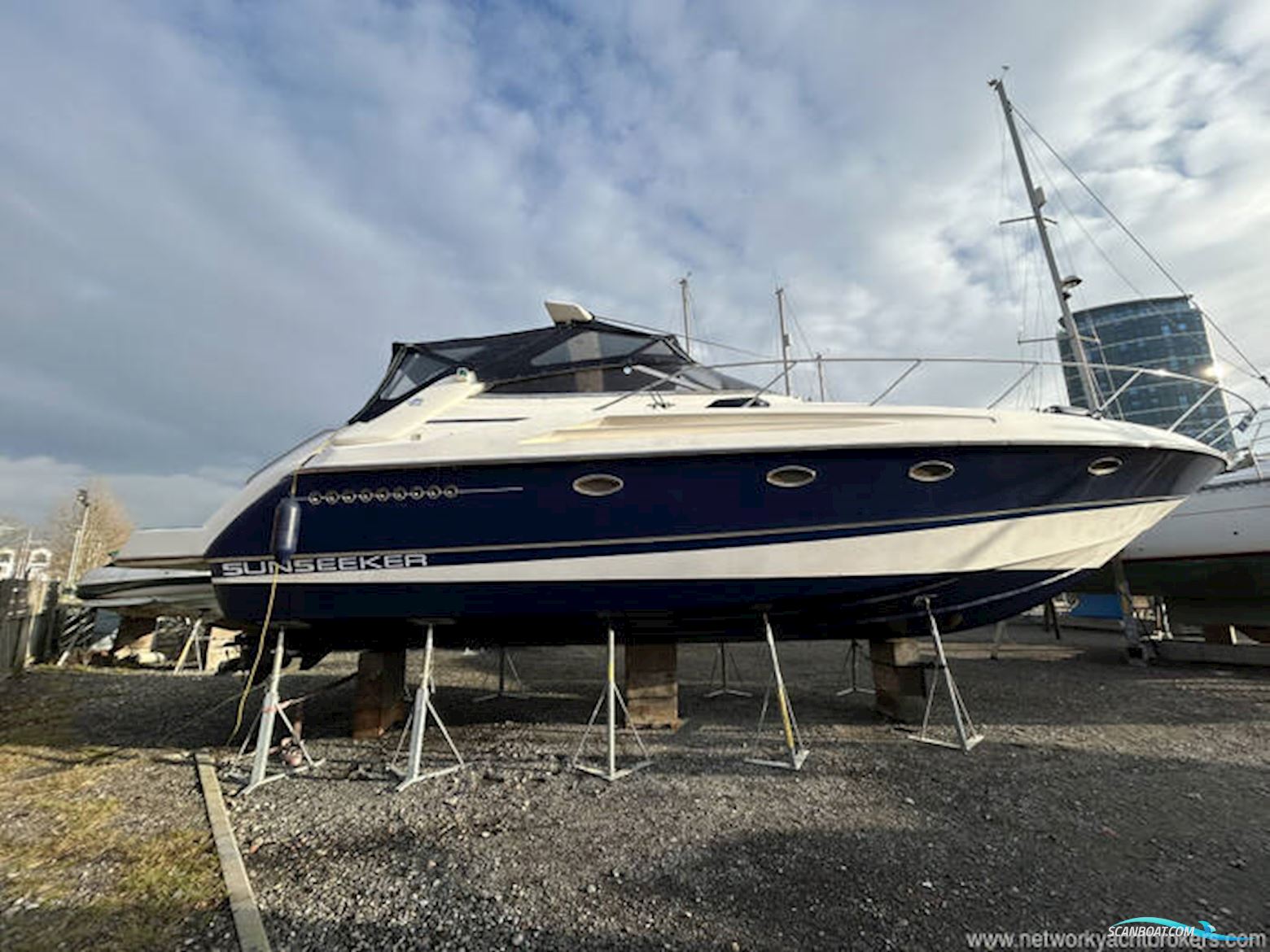 Sunseeker Portofino 400