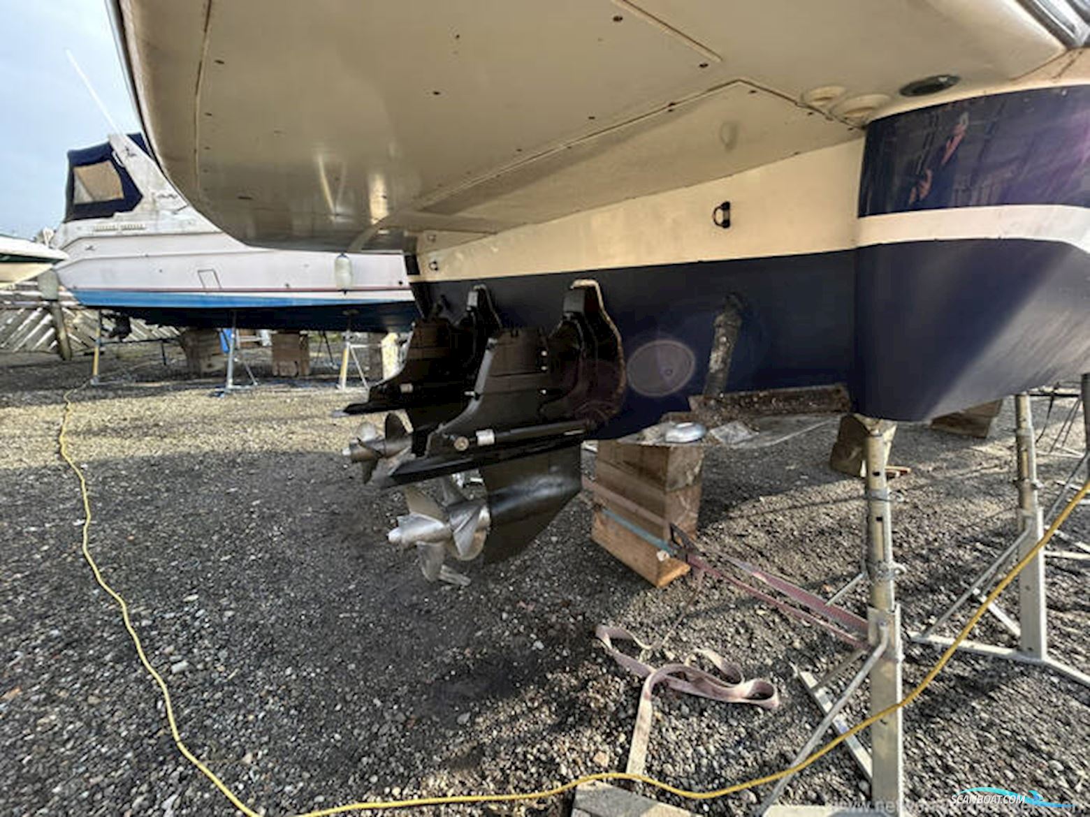 Sunseeker Portofino 400