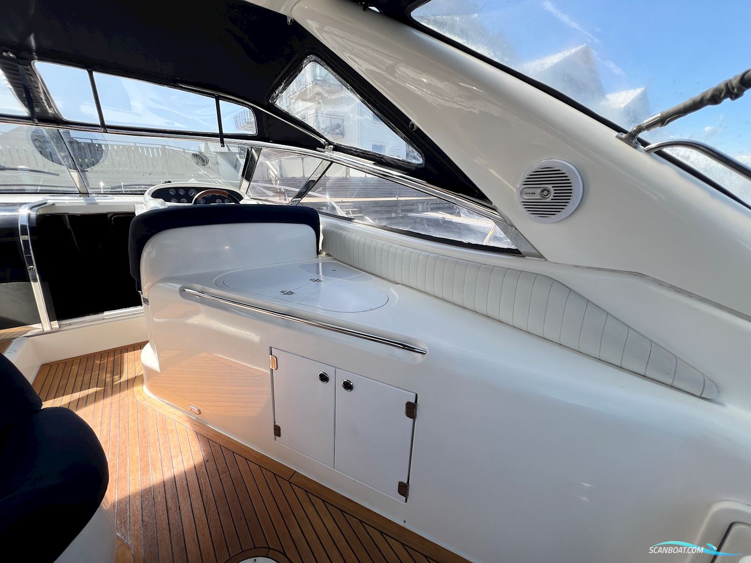 Sunseeker Portofino 400