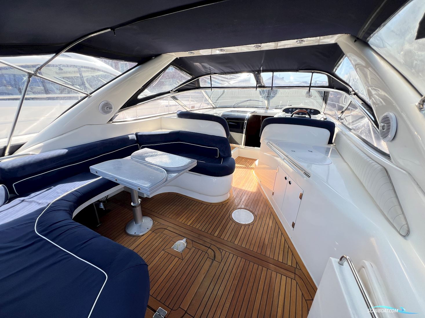Sunseeker Portofino 400