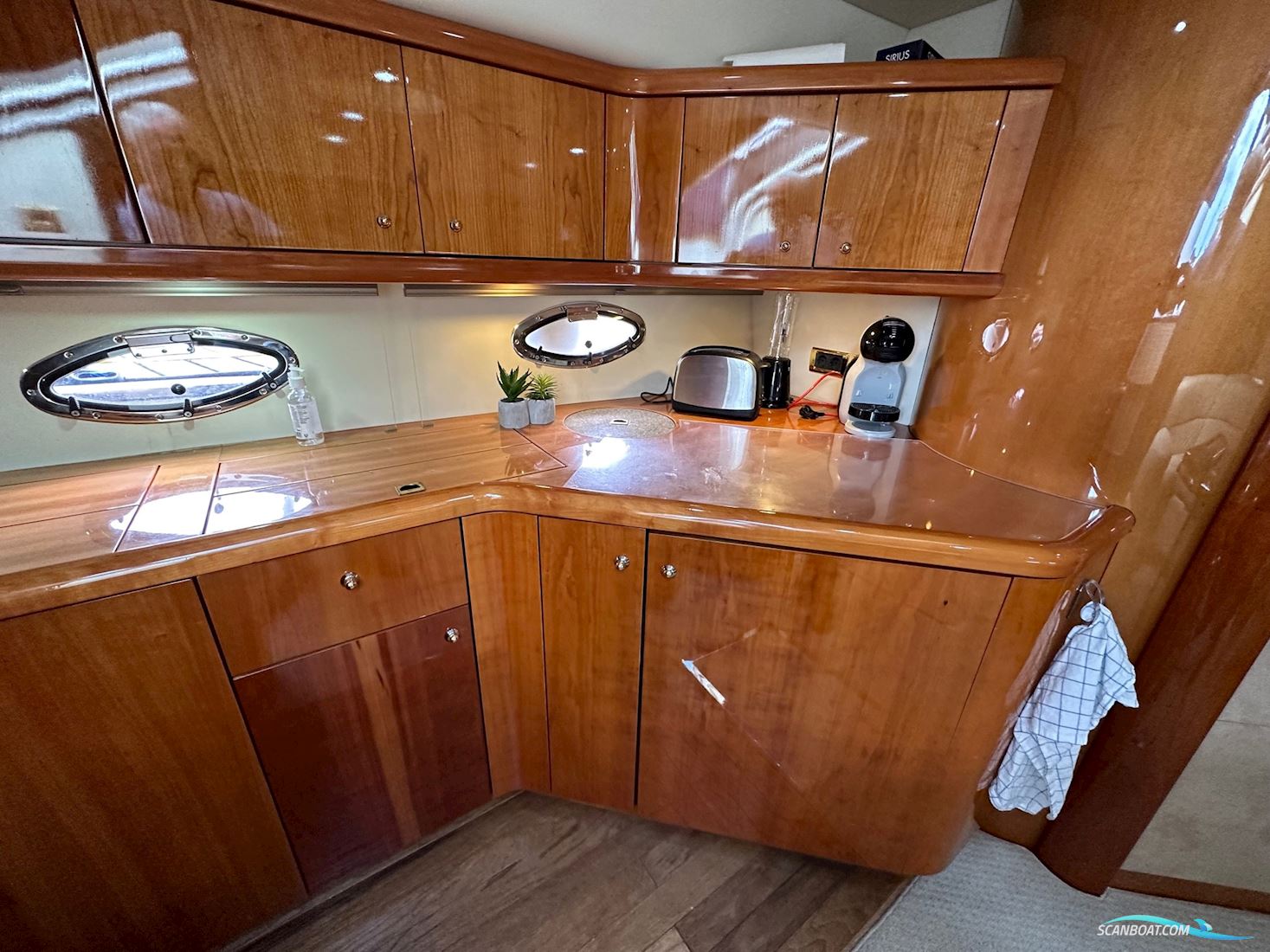 Sunseeker Portofino 46