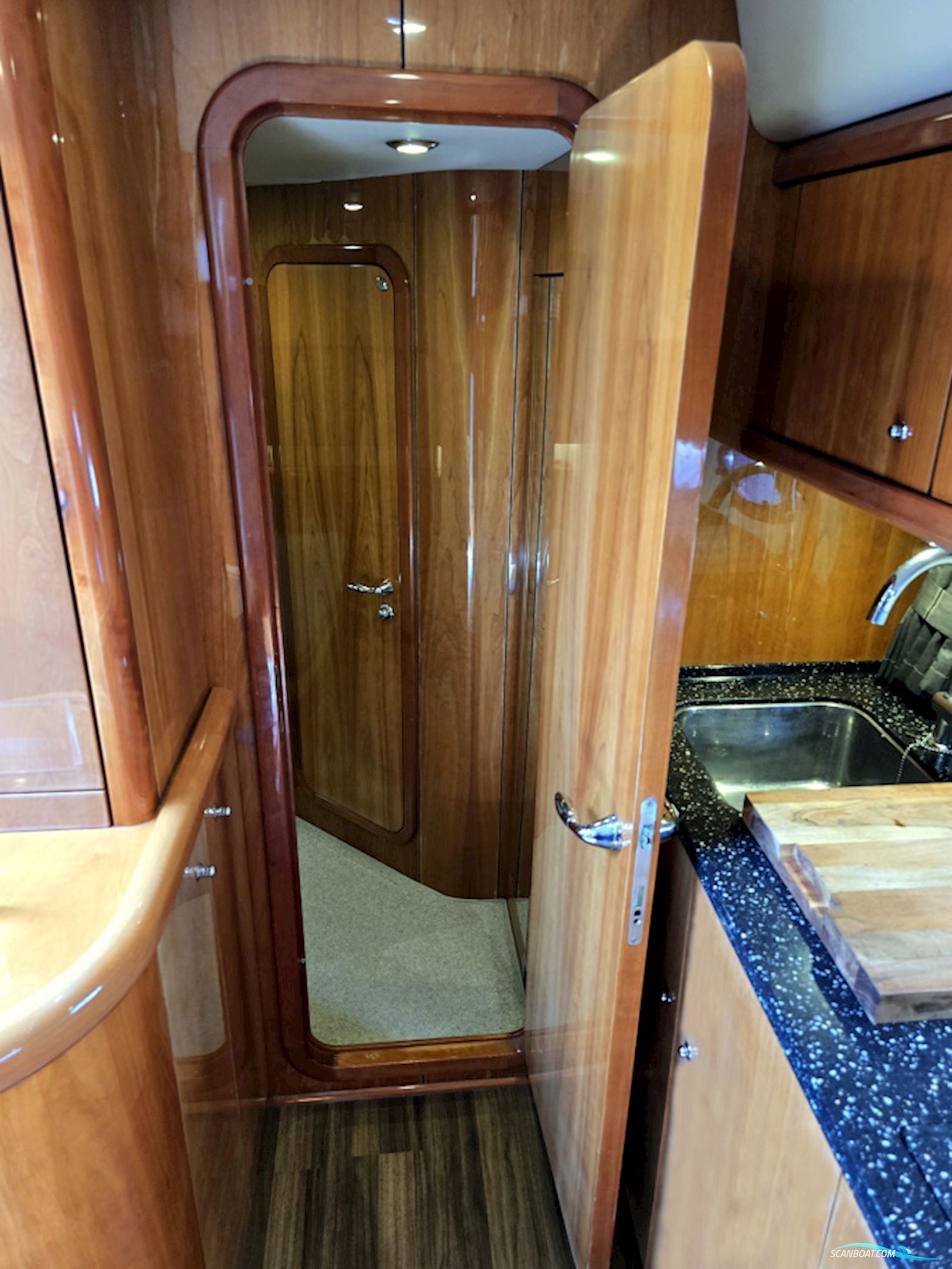 Sunseeker Portofino 46