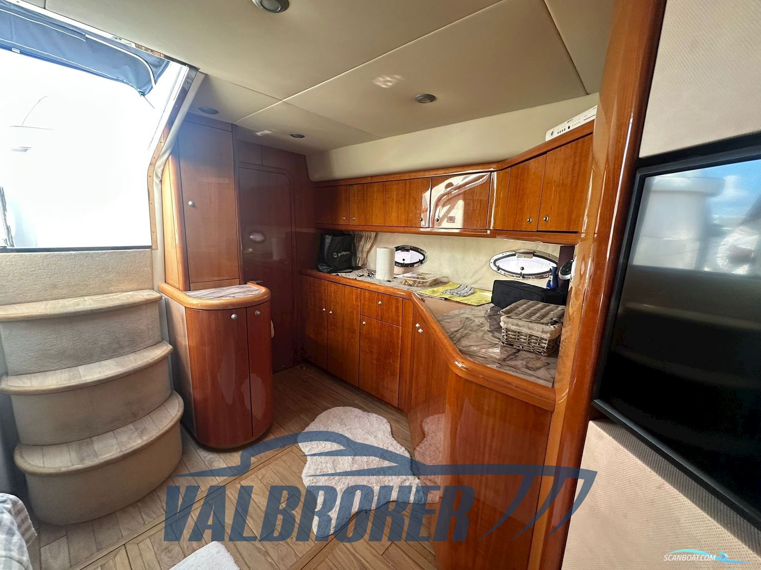 Sunseeker Portofino 46