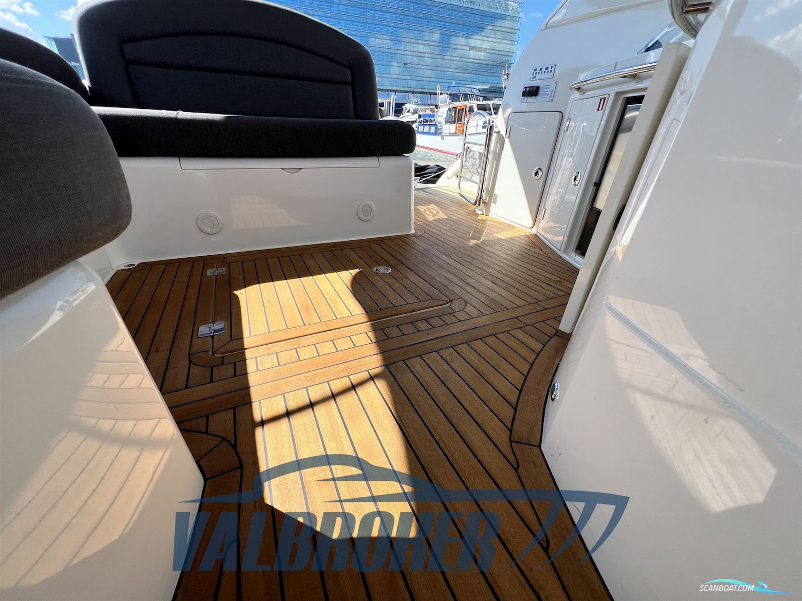 Sunseeker Portofino 47