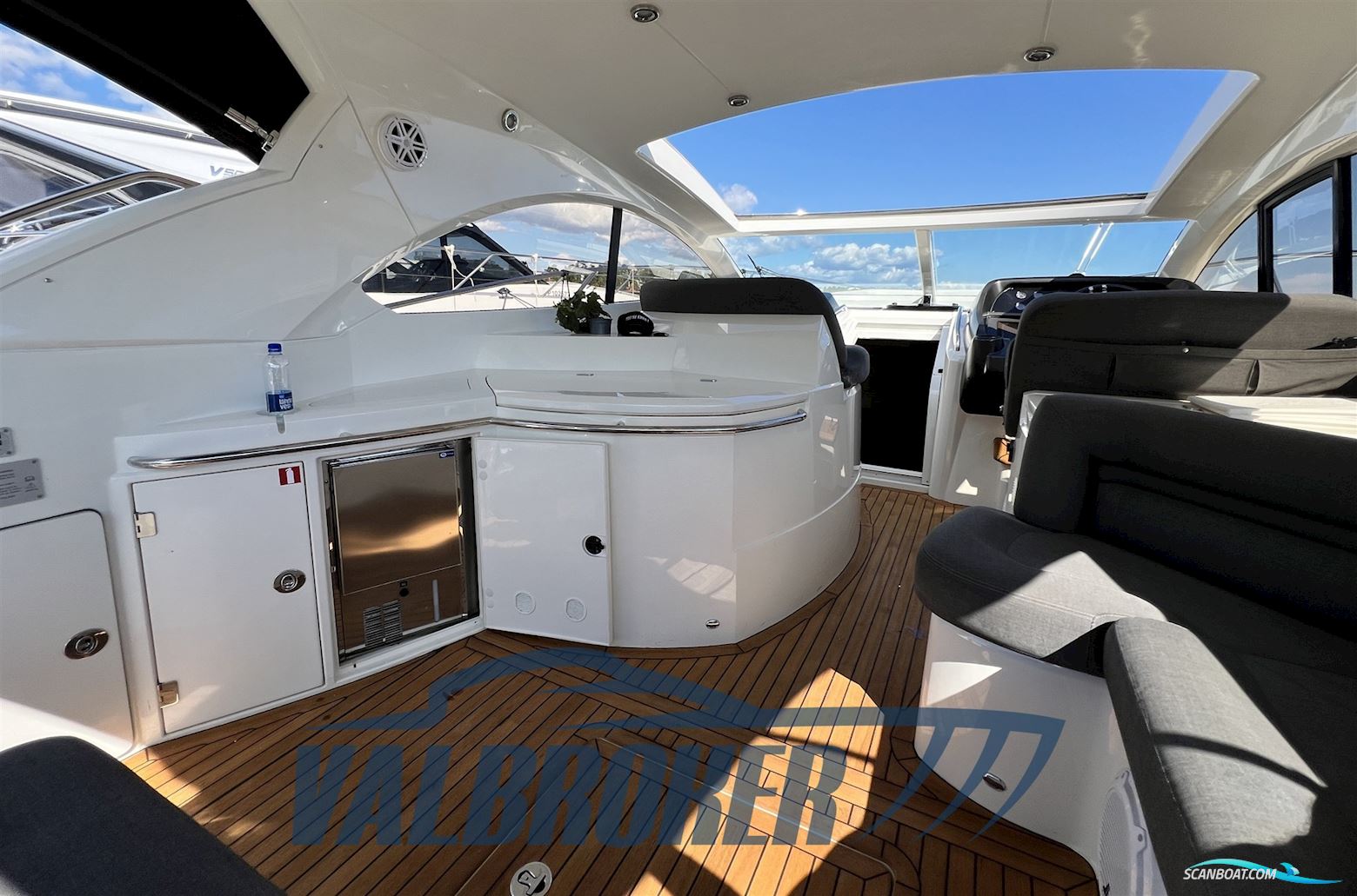 Sunseeker Portofino 47