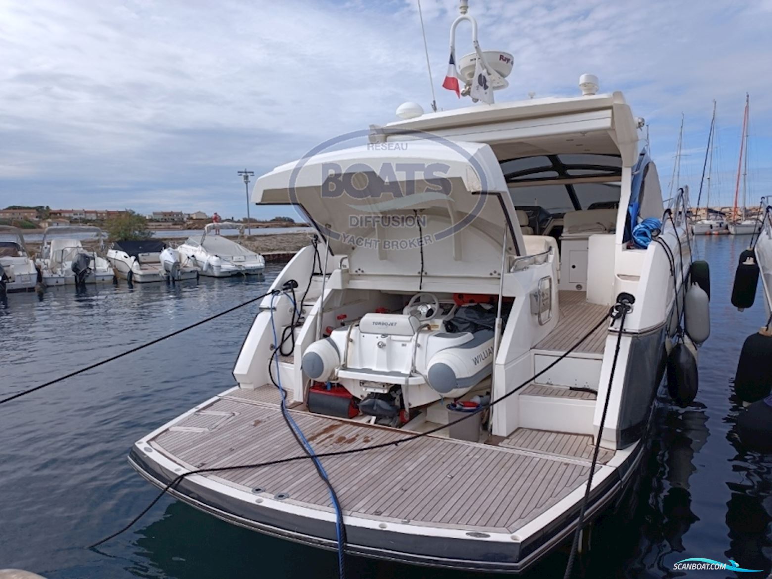 Sunseeker Portofino 48