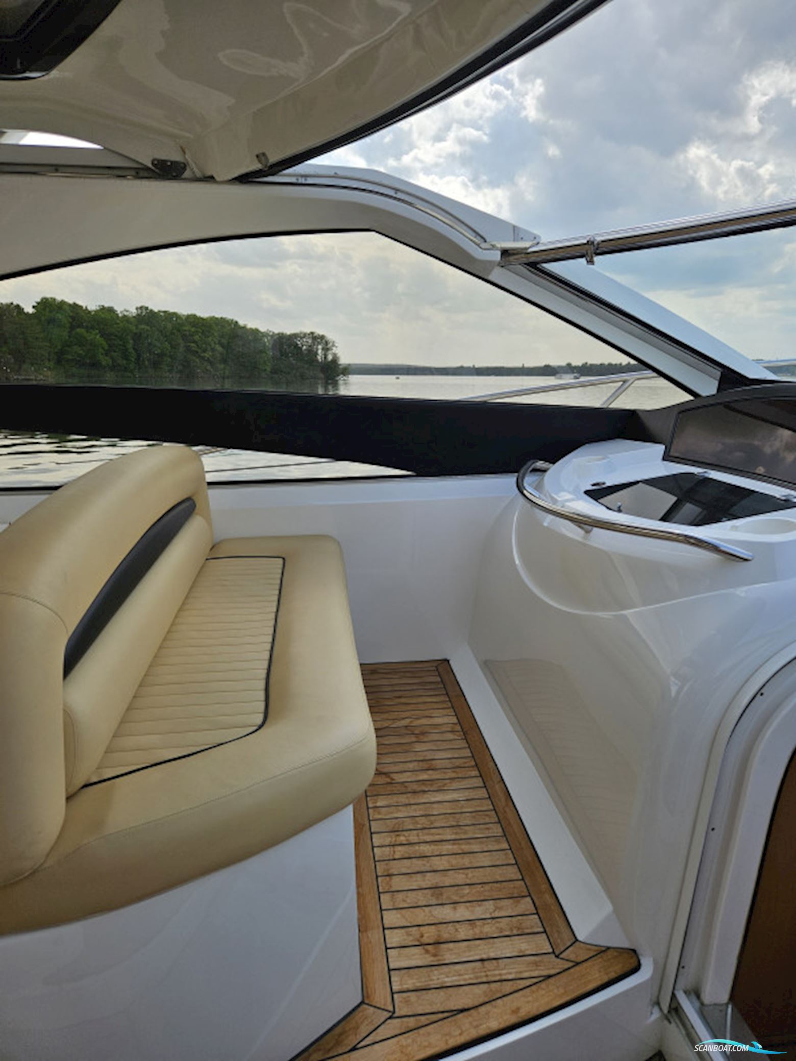 Sunseeker Portofino 53