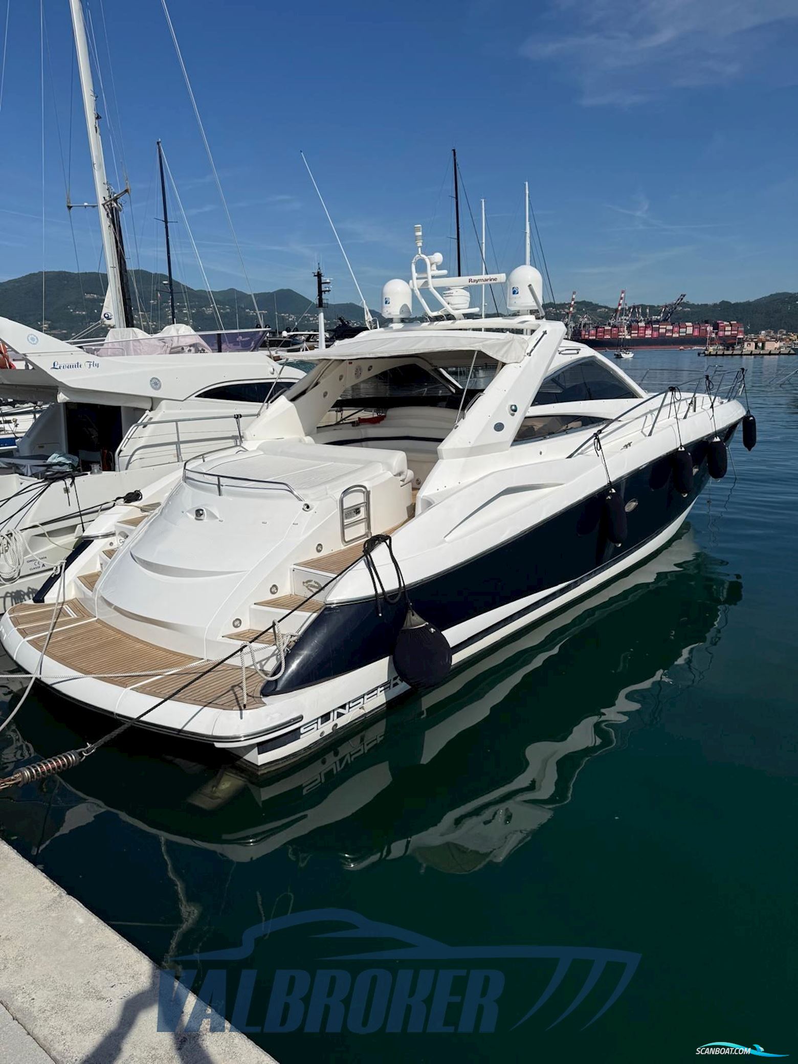 Sunseeker Portofino 53