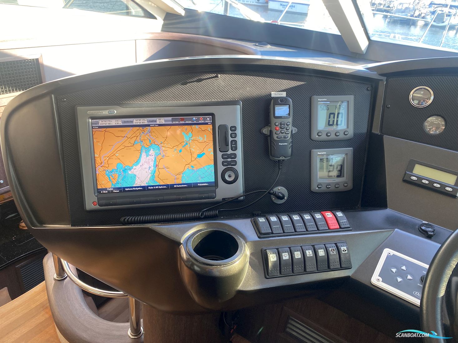 Sunseeker Predator 52