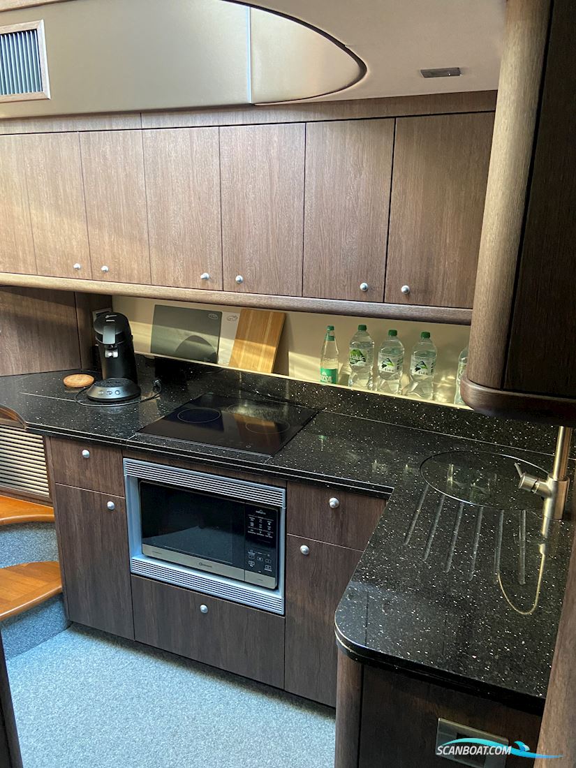 Sunseeker Predator 52