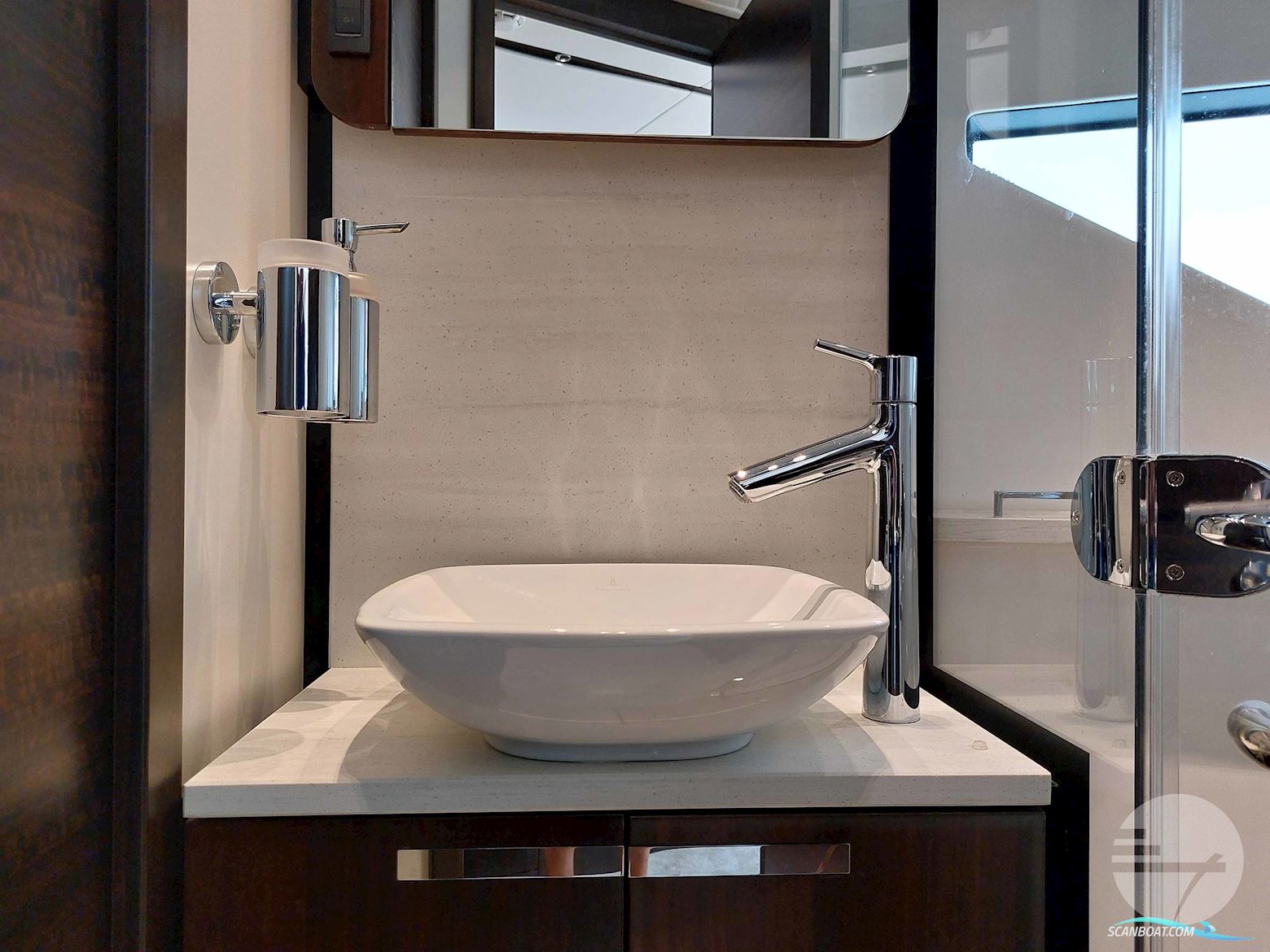 Sunseeker Predator 55 EVO