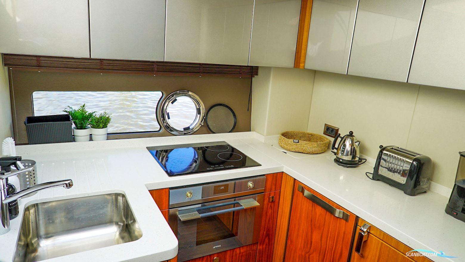 Sunseeker Predator 57