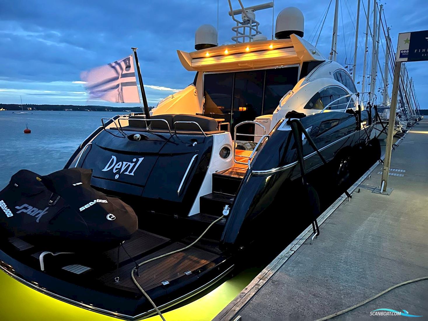 Sunseeker Predator 62