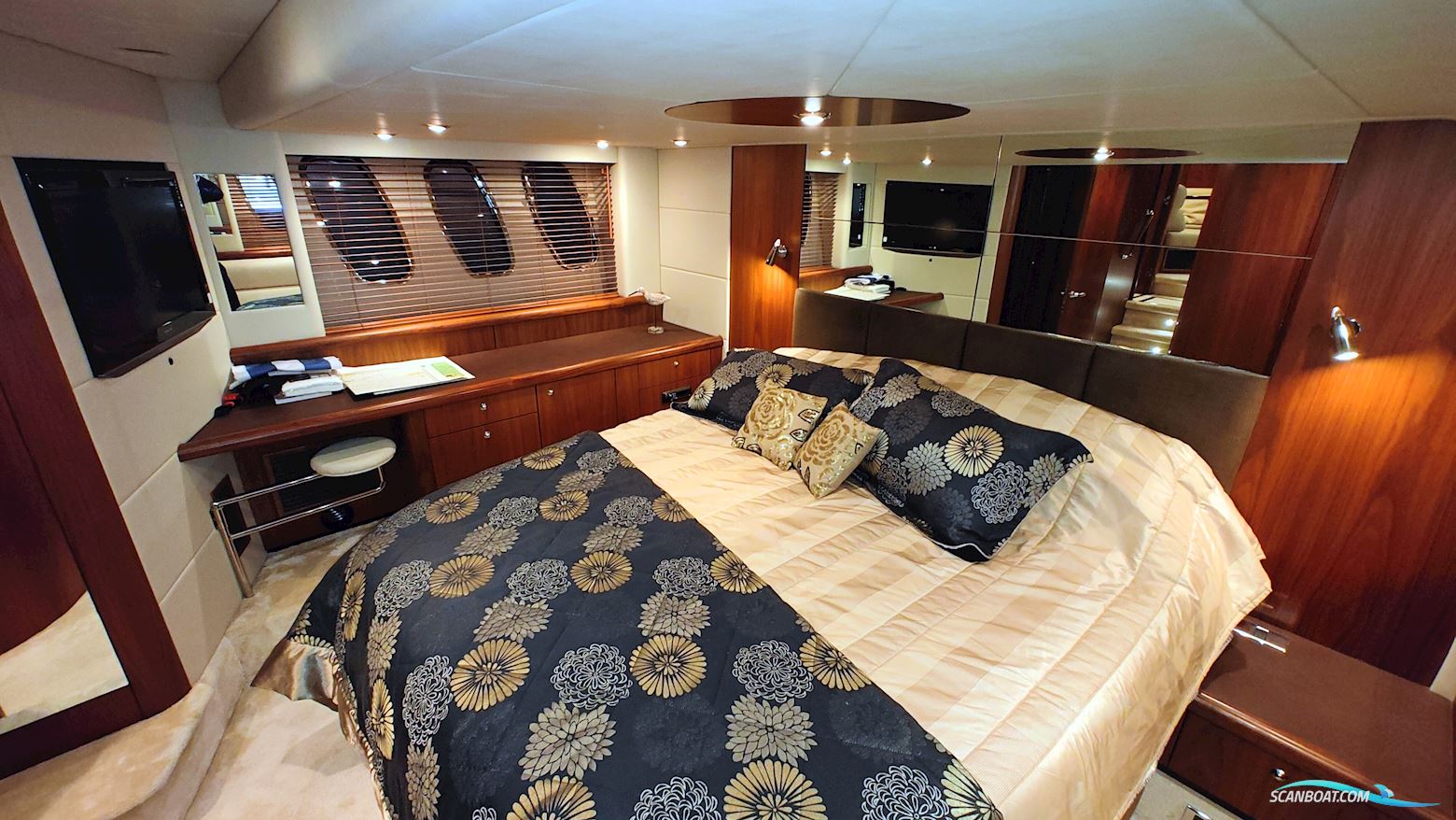 Sunseeker Predator 62