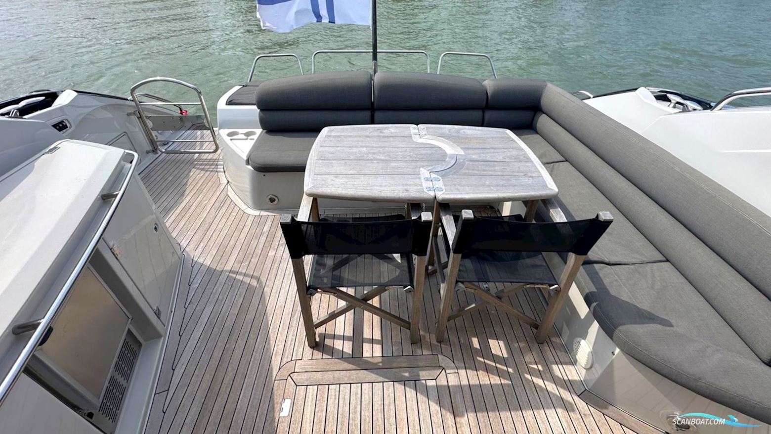 Sunseeker Predator 62