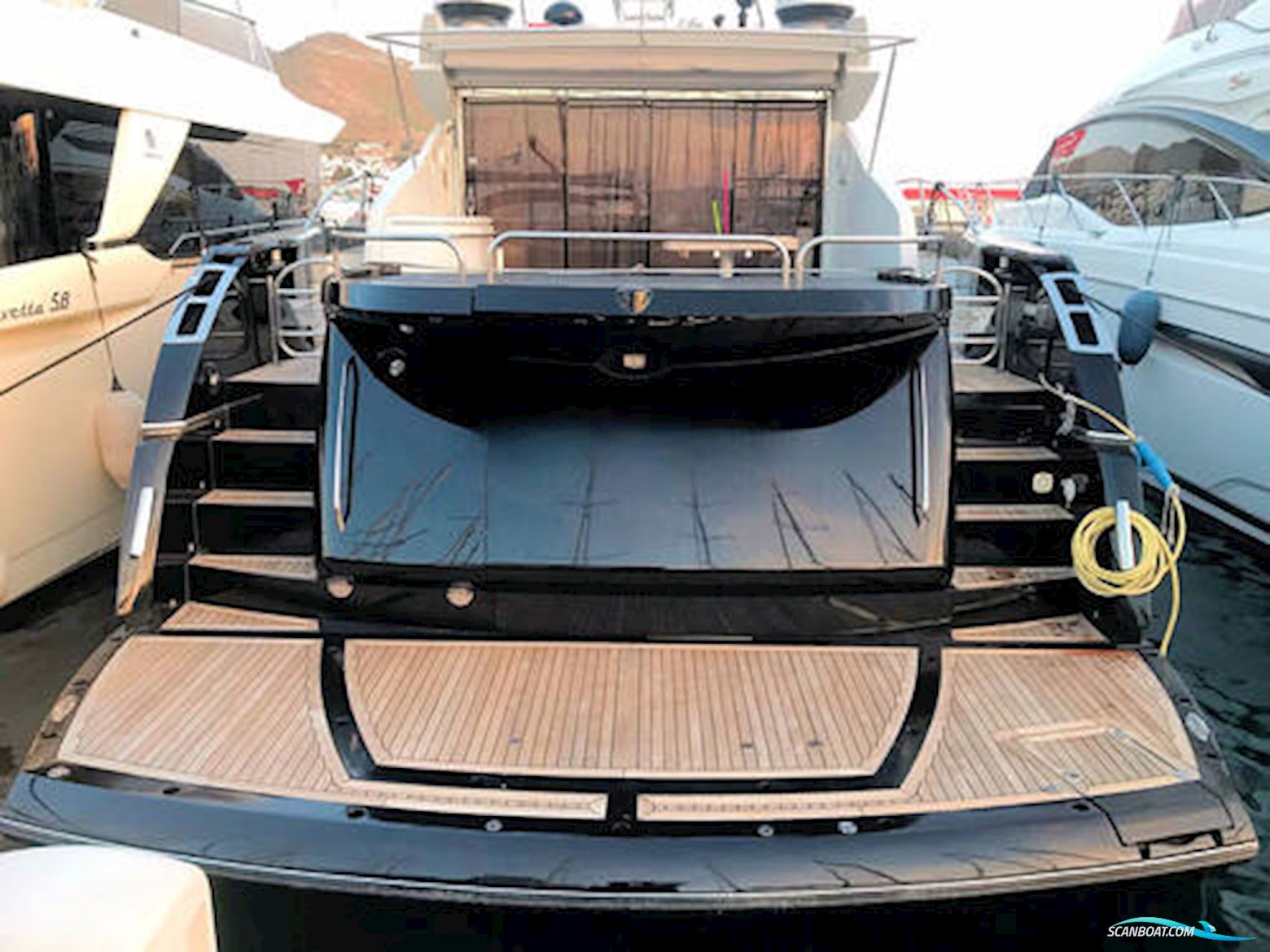 Sunseeker Predator 74