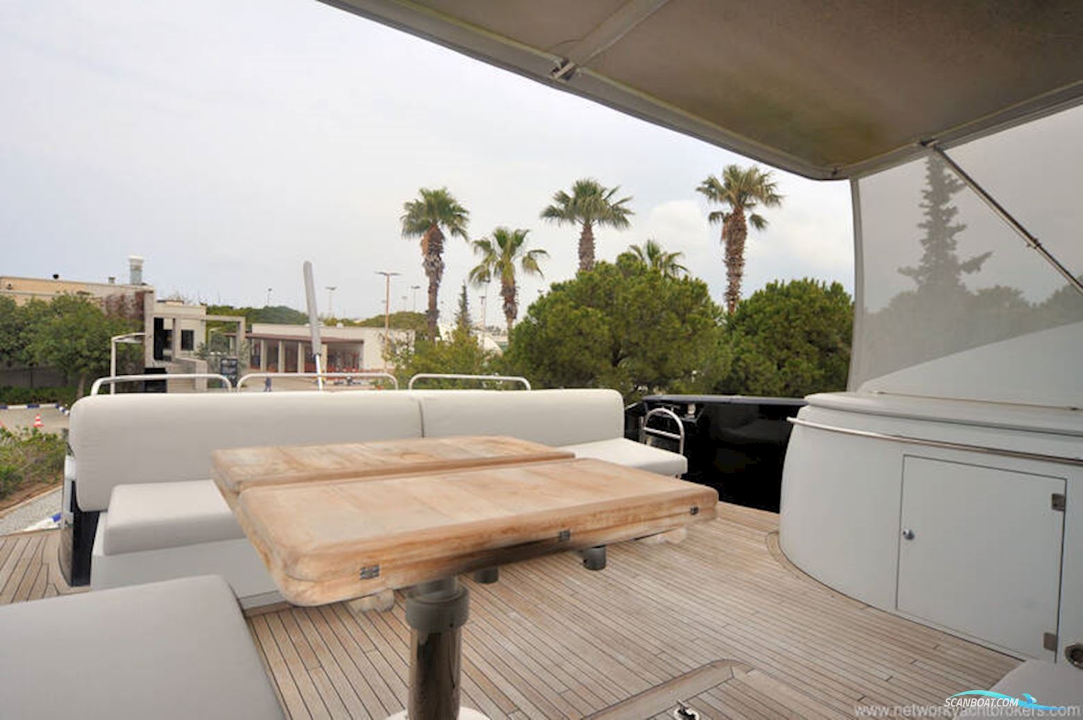 Sunseeker Predator 74