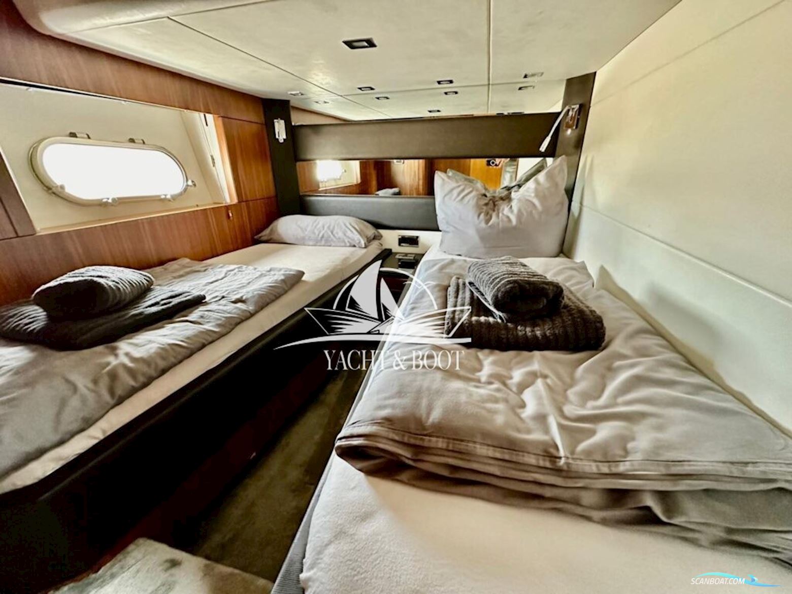 Sunseeker Predator 74 Sports Fly