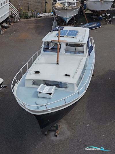 Super Favorite 9.40 OK/AK Motorboot 1968, mit Peugeot Indenor motor, Niederlande