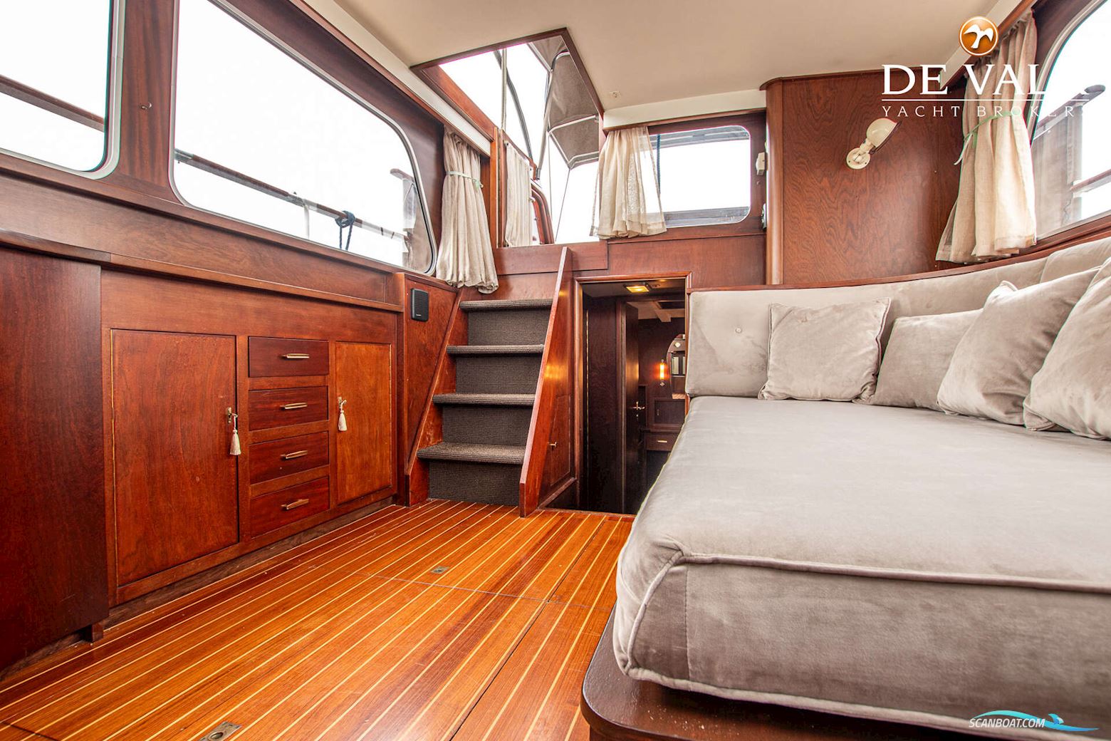 Super Van Craft 1160