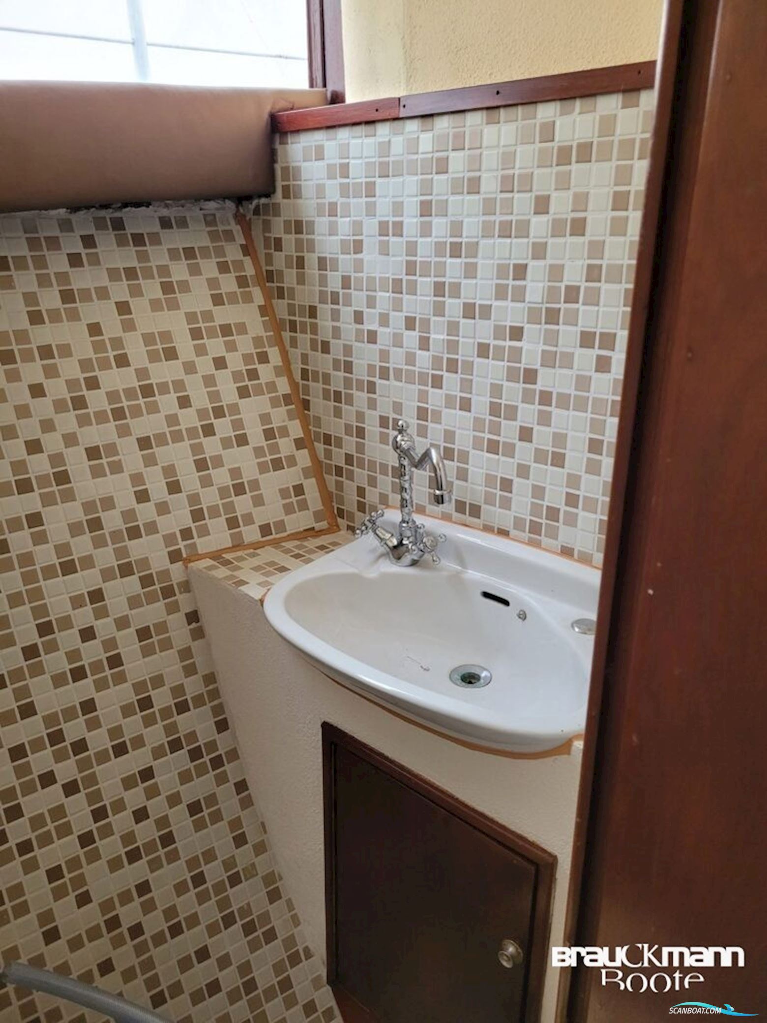 Super Van Craft 1200