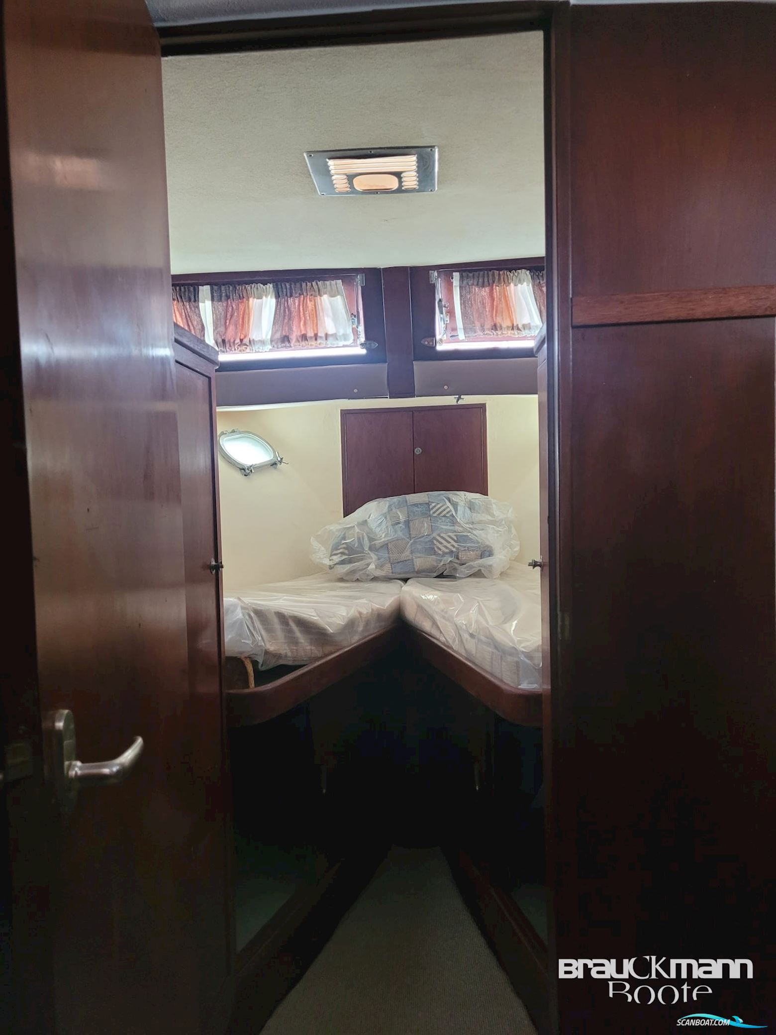 Super Van Craft 1200