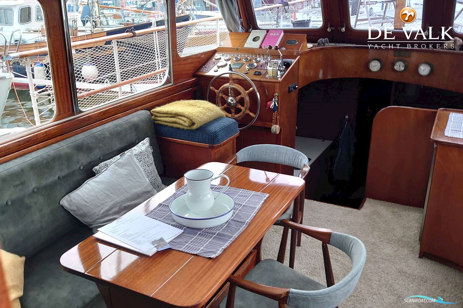 Super Van Craft 1320