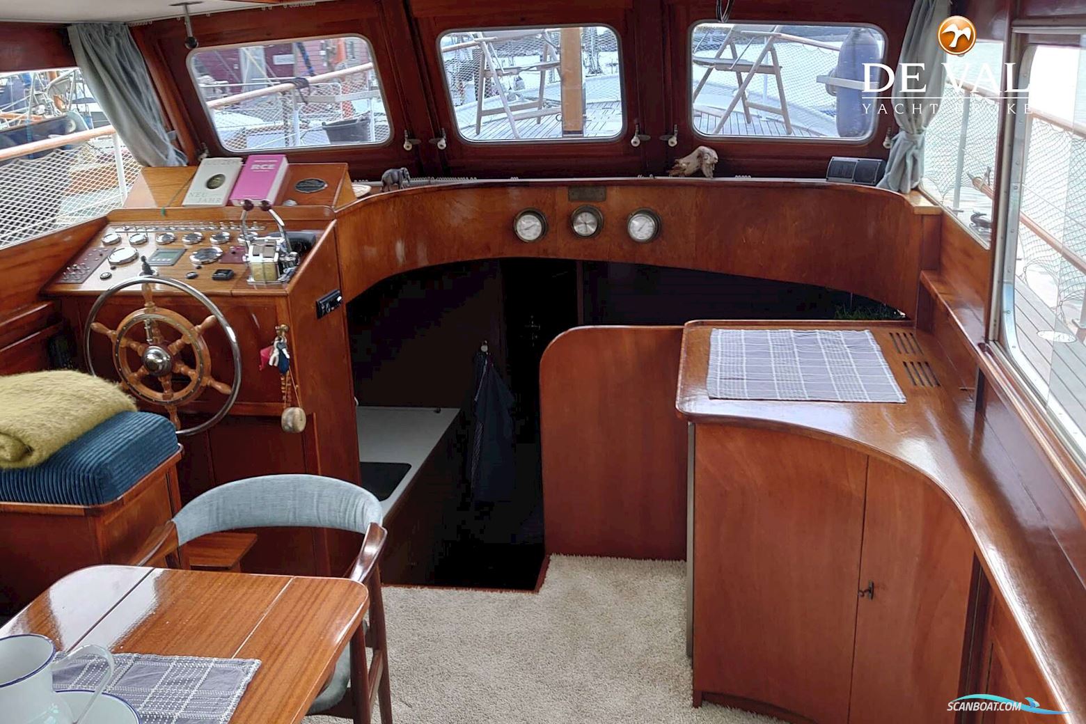 Super Van Craft 1320