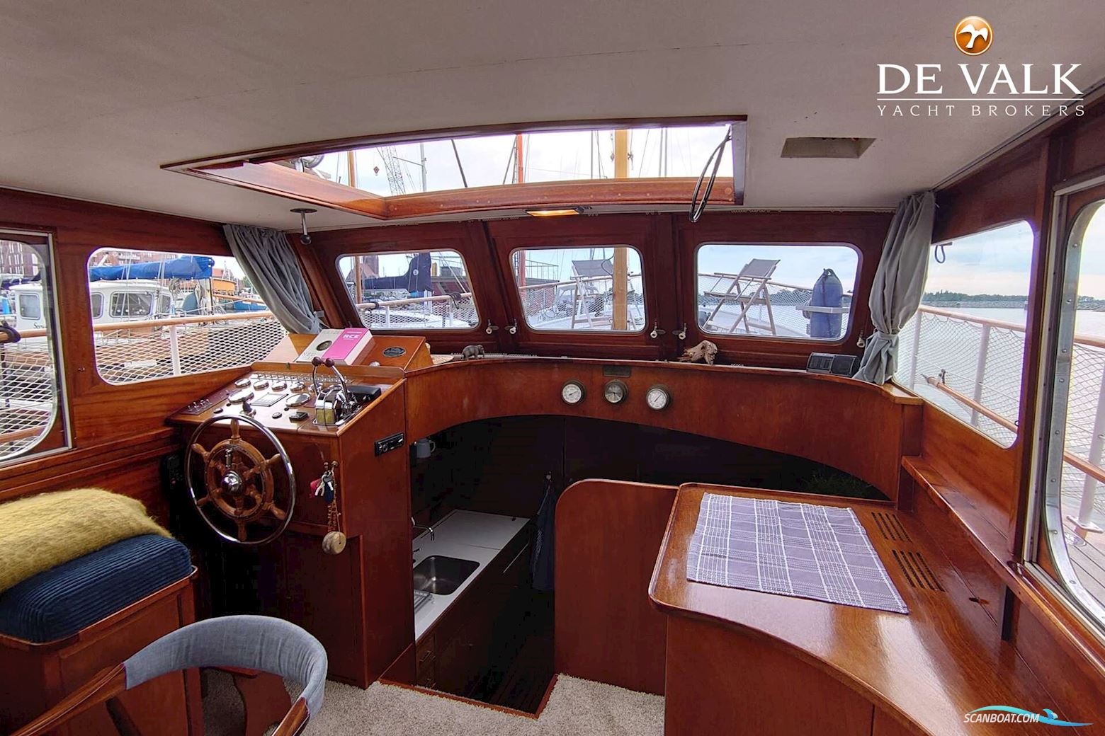 Super Van Craft 1320