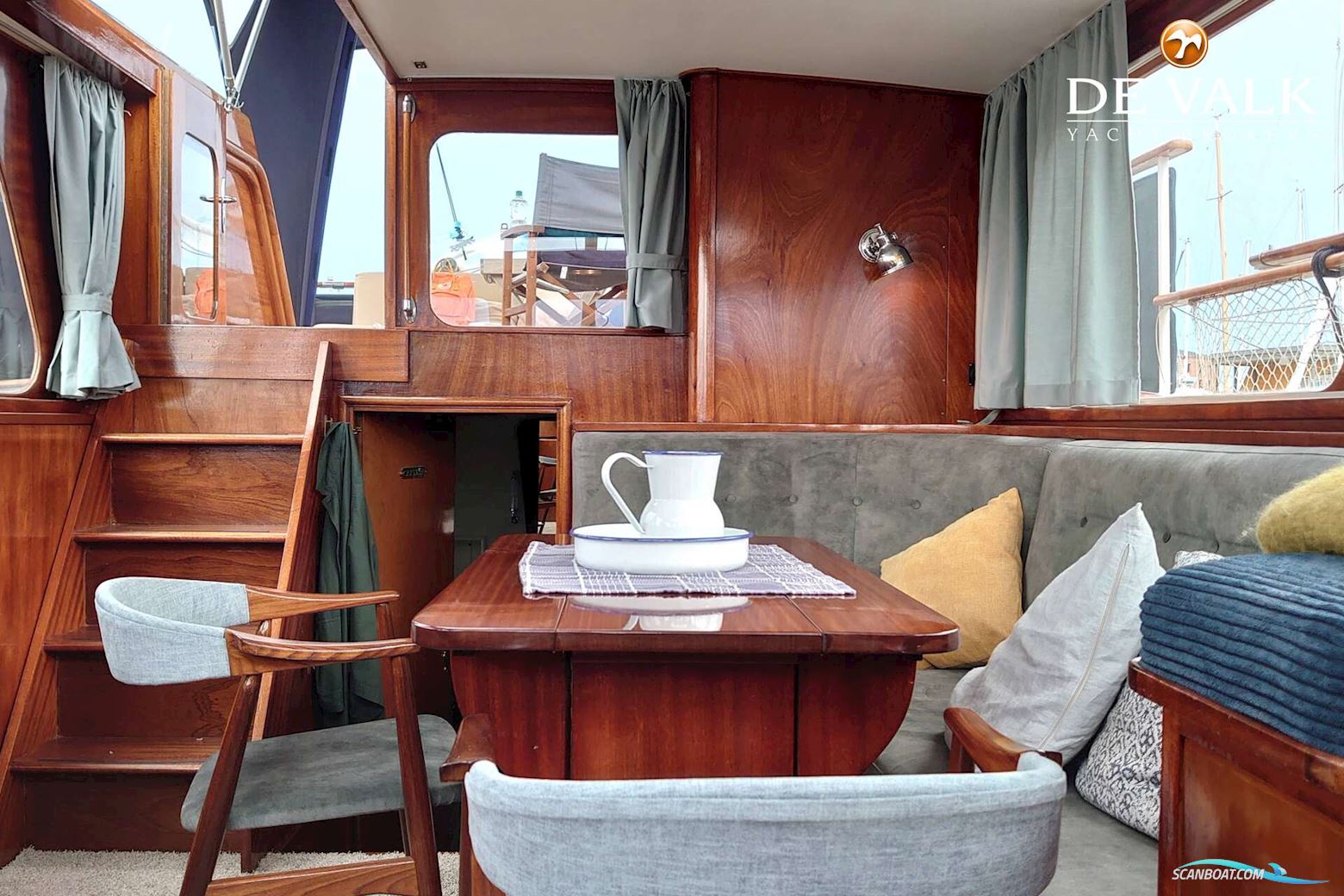 Super Van Craft 1320