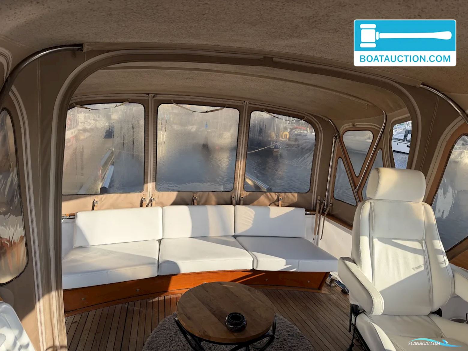 Super Van Craft 13.50