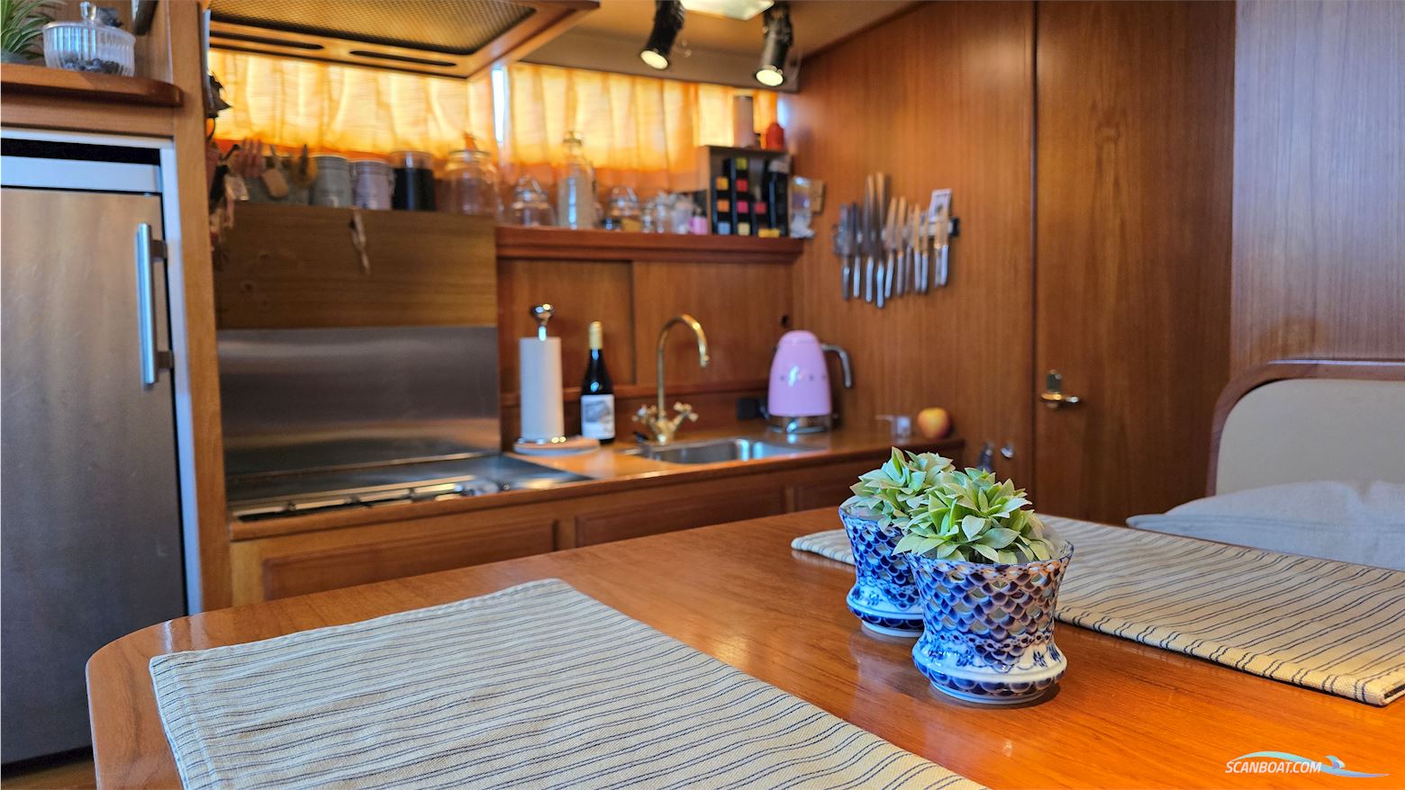 Super Van Craft 13.80