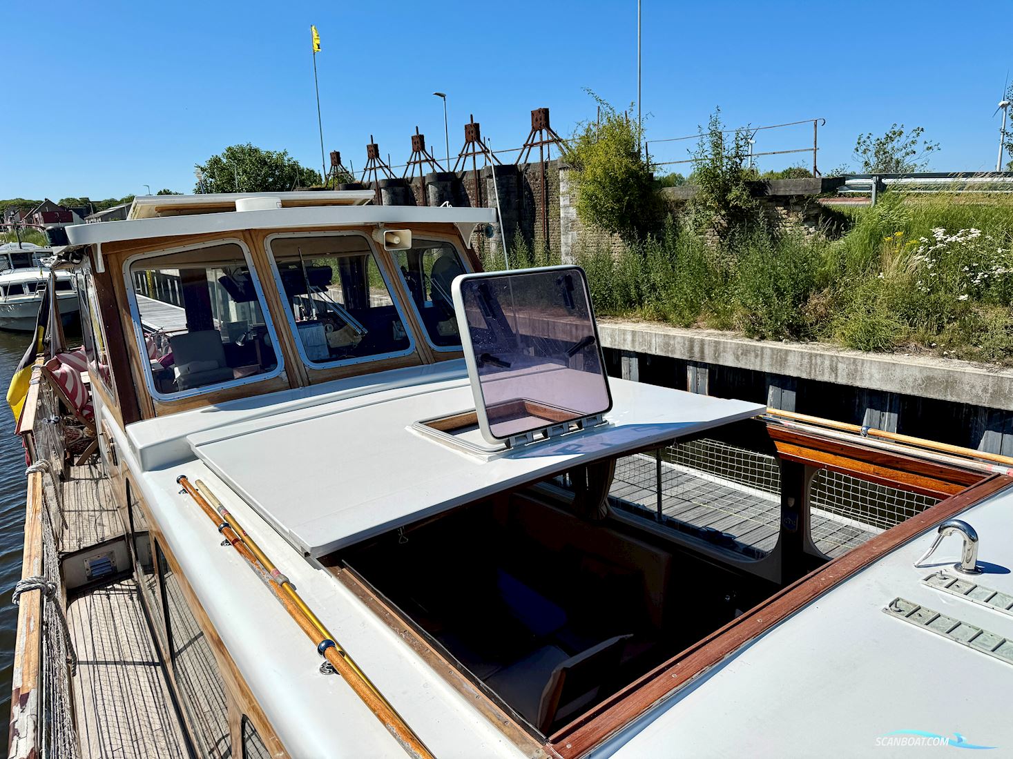 Super Van Craft 13.80