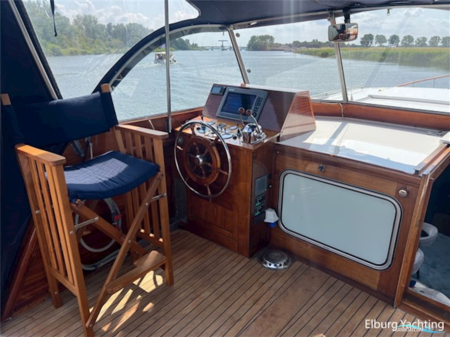 Super Van Craft 13.80