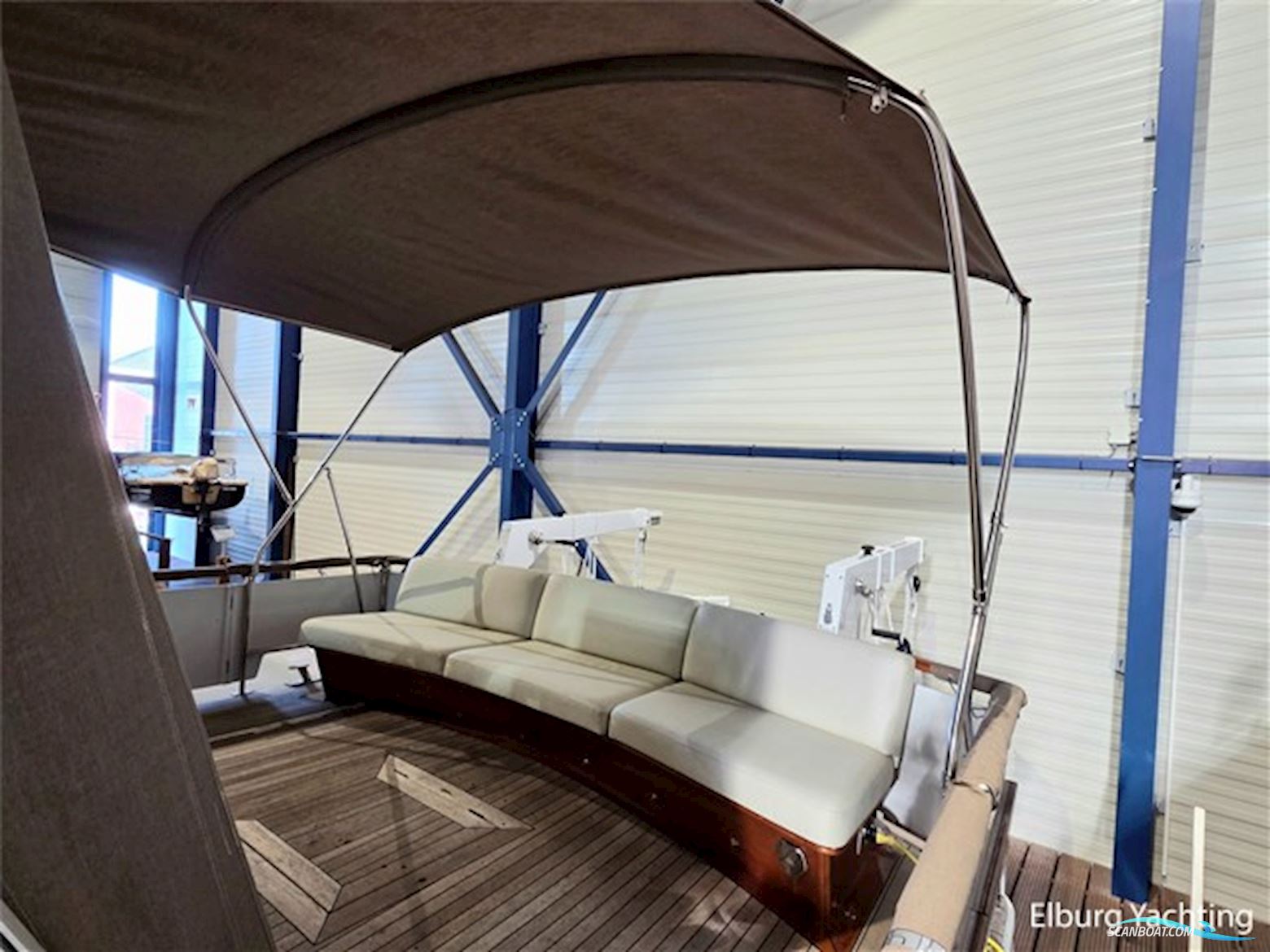 Super Van Craft 14.95 - France Proof