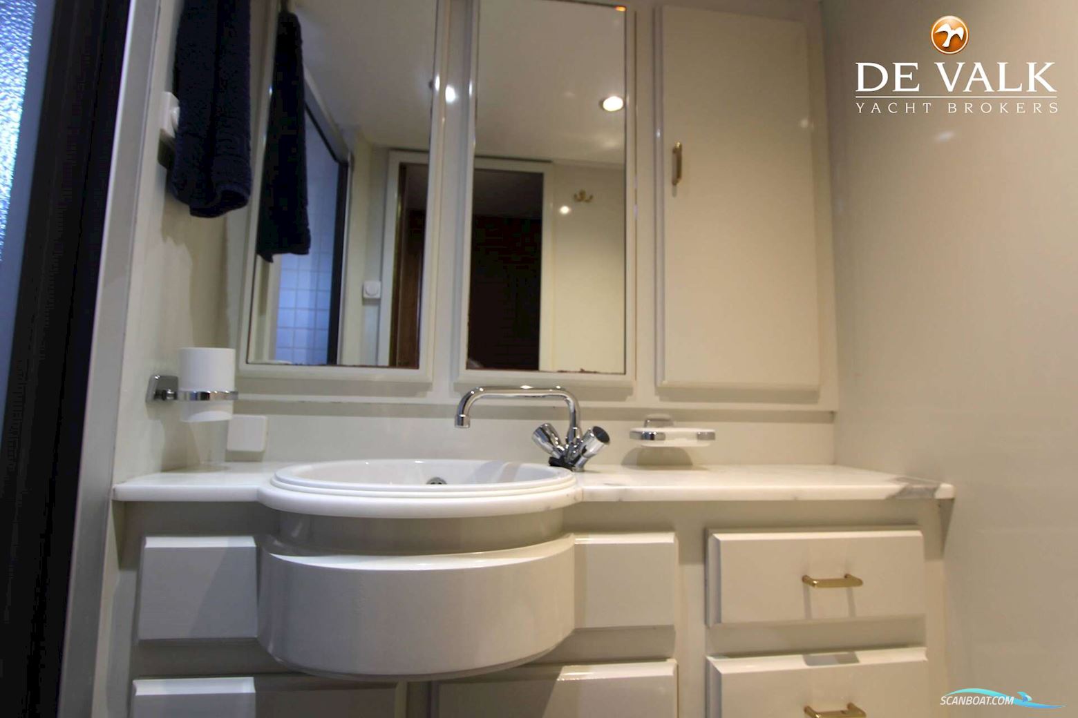 Super Van Craft 1570