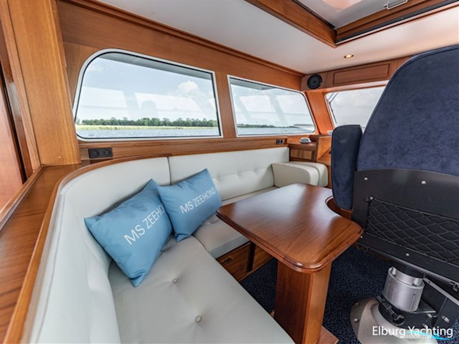 Super Van Craft 15.75 - Stabilizers