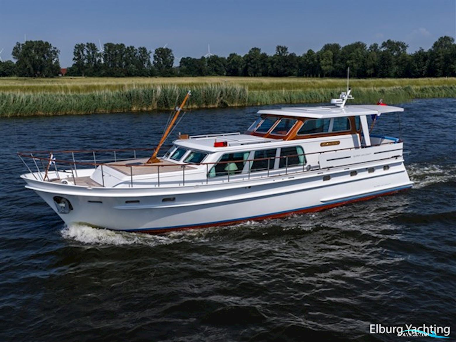 Super Van Craft 15.75 - Stabilizers