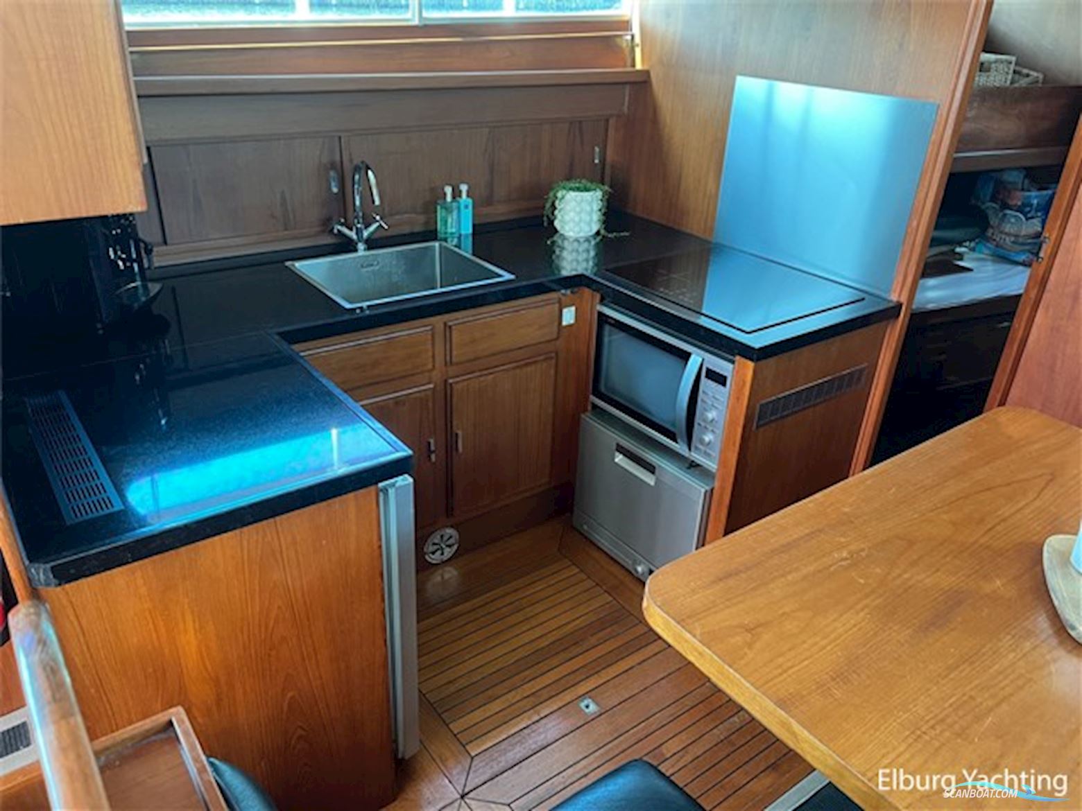 Super Van Craft 16.20