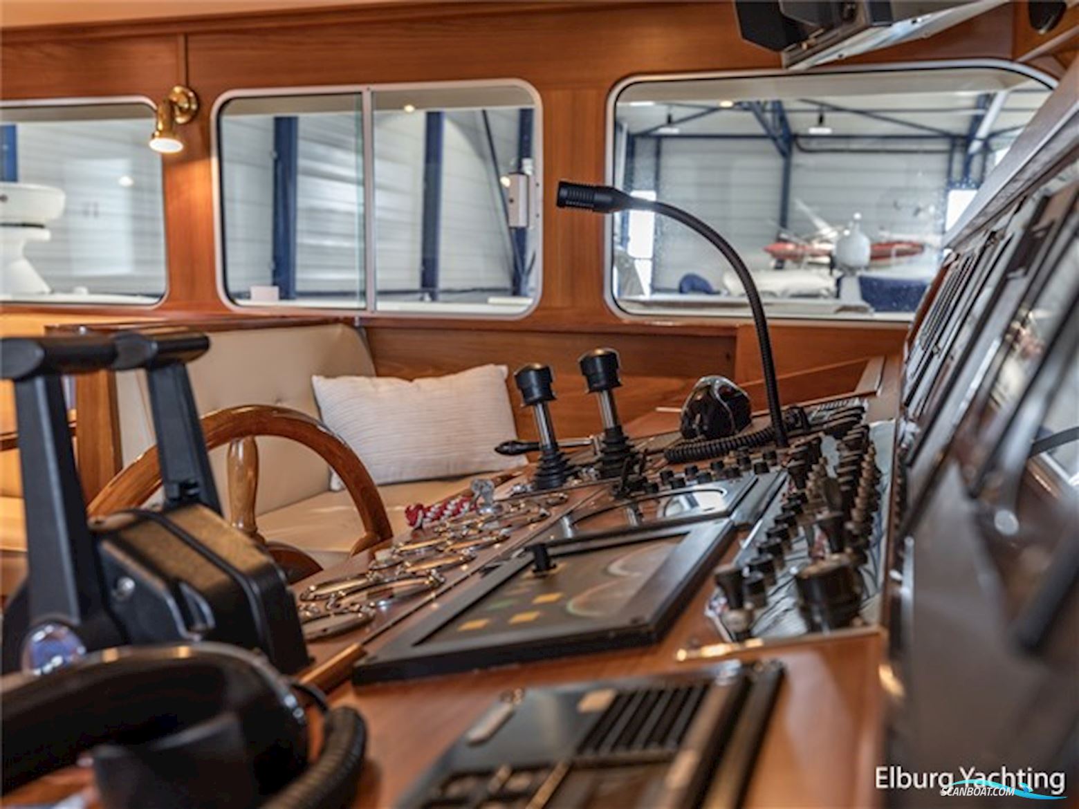 Super Van Craft 17.50 - VS - Stabilizers