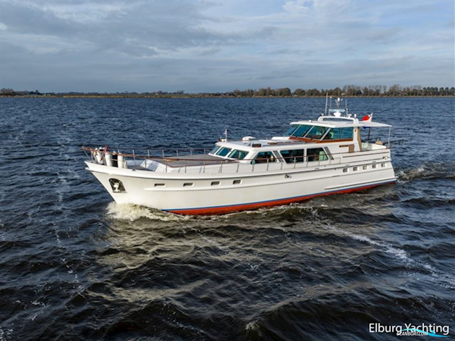 Super van Craft 18.60 - Vast Stuurhuis 