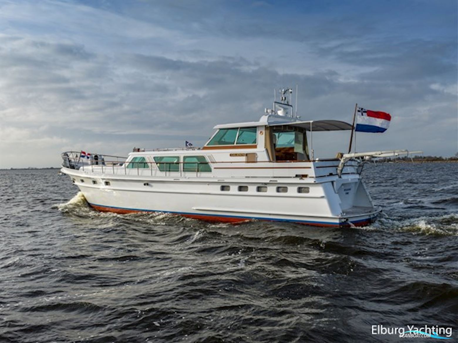 Super van Craft 18.60 - Vast Stuurhuis 